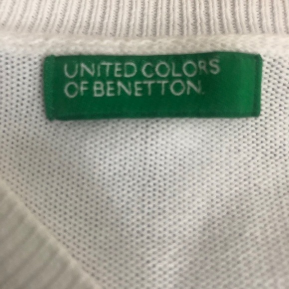 United Colors Of Benetton White V Neck Sweater Size S Summer Cotton Stretch - Picture 3 of 3